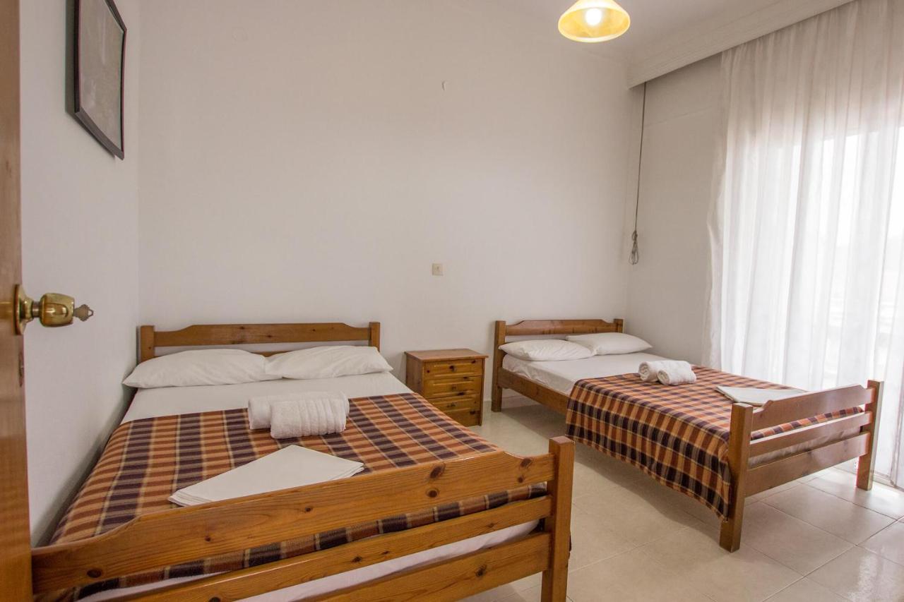 George Laz Rooms Vrasná Buitenkant foto