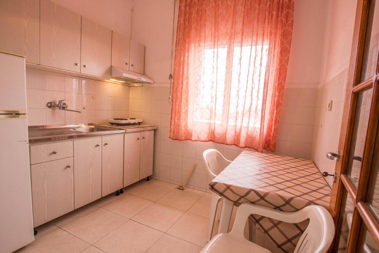 George Laz Rooms Vrasná Buitenkant foto