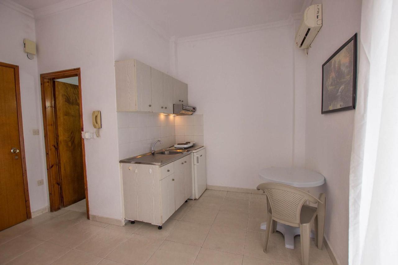 George Laz Rooms Vrasná Buitenkant foto